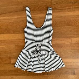 Express one eleven tank- NWOT